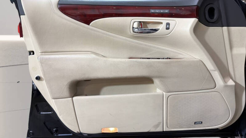 2011 Lexus LS 460
