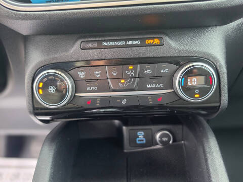 2021 Ford Escape SE