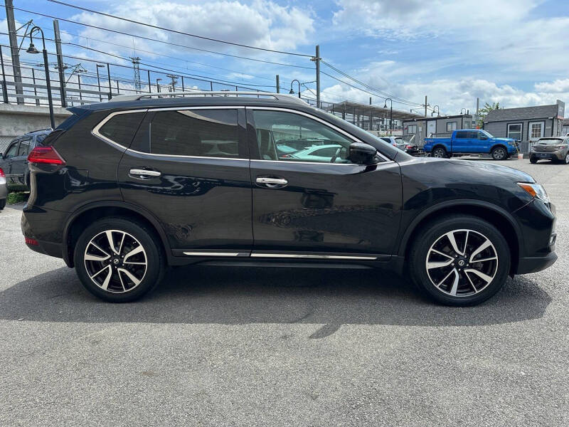 2017 Nissan Rogue SL