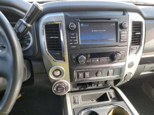 2018 Nissan Titan SV