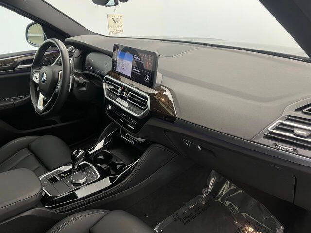 2024 BMW X4 xDrive30i