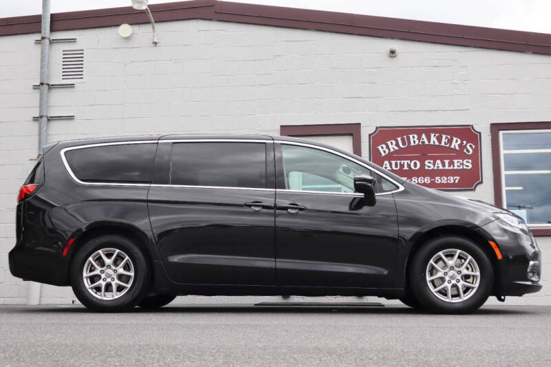 2023 Chrysler Pacifica Touring L