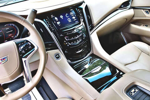 2018 Cadillac Escalade Platinum