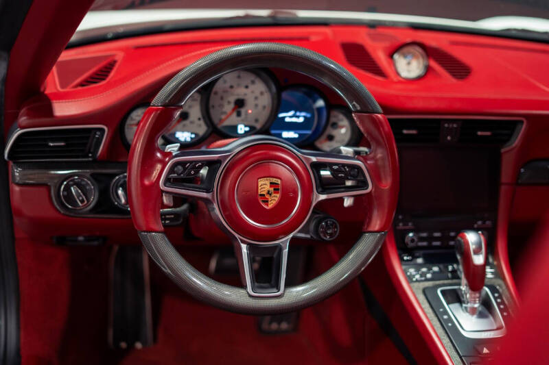 2017 Porsche 911