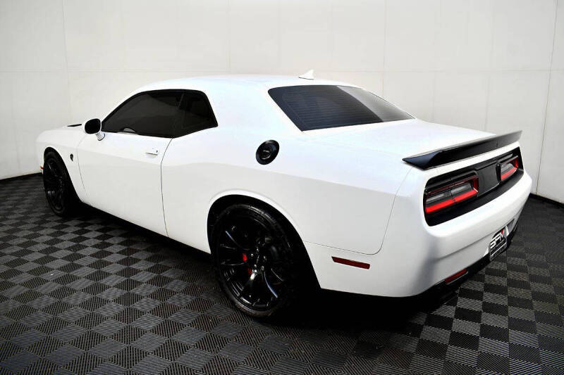 2015 Dodge Challenger SRT Hellcat