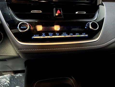 2021 Toyota Corolla Hatchback SE