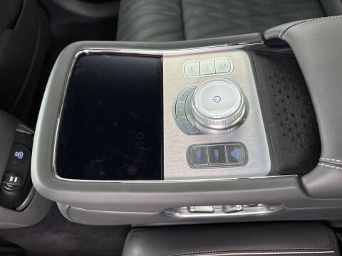 2025 Genesis G90 3.5T e-Supercharger