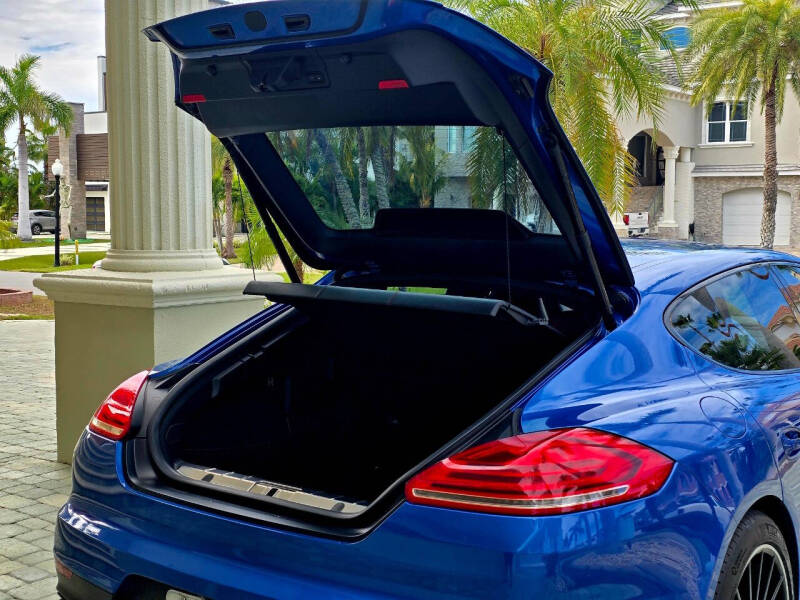 2015 Porsche Panamera S E-Hybrid