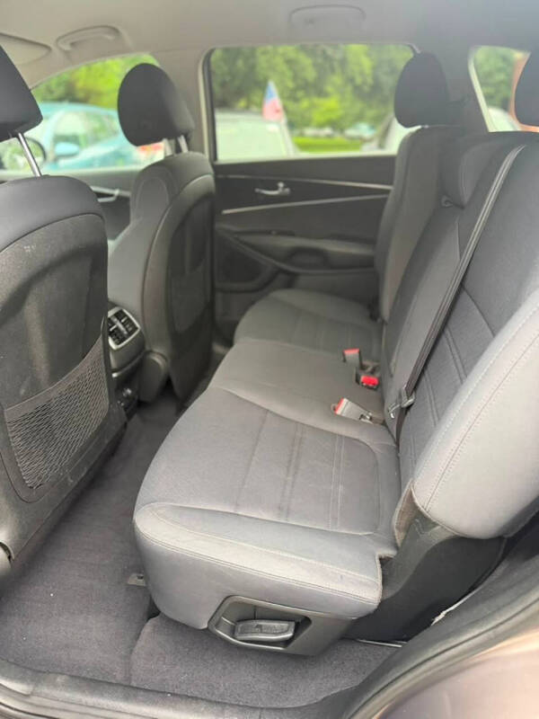 2019 Kia Sorento LX