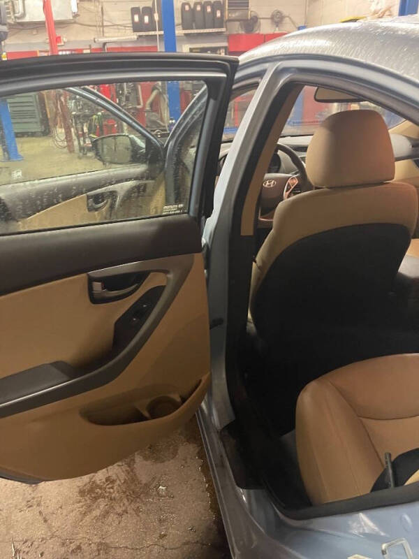 2012 Hyundai Elantra Limited