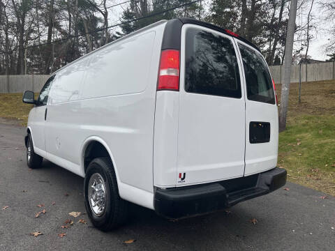2017 Chevrolet Express 2500
