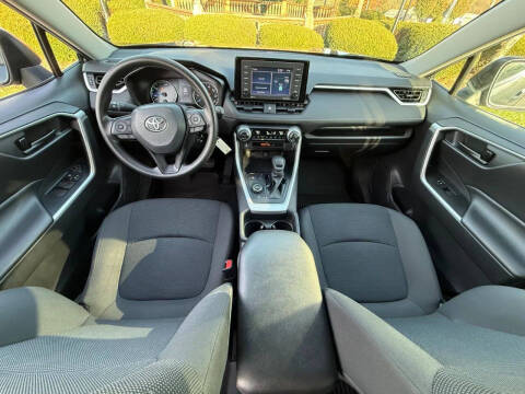 2021 Toyota RAV4 Hybrid LE