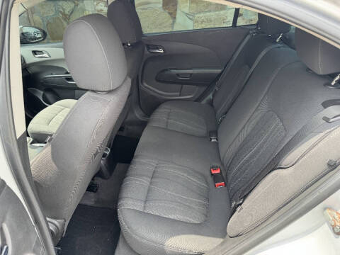 2016 Chevrolet Sonic LT Auto