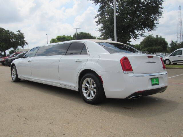 2015 Chrysler 300 Limited