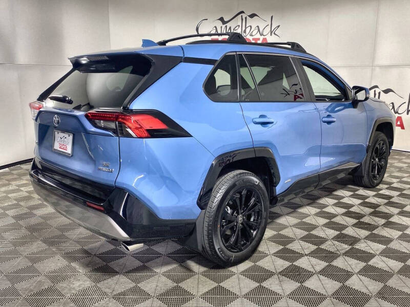 2024 Toyota RAV4 Hybrid SE