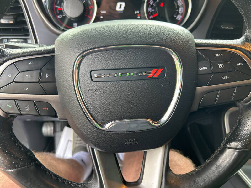 2019 Dodge Challenger R/T photo 17