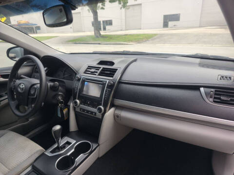 2012 Toyota Camry LE