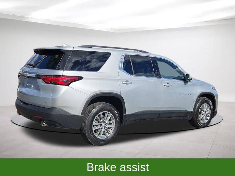 2022 Chevrolet Traverse LT Cloth