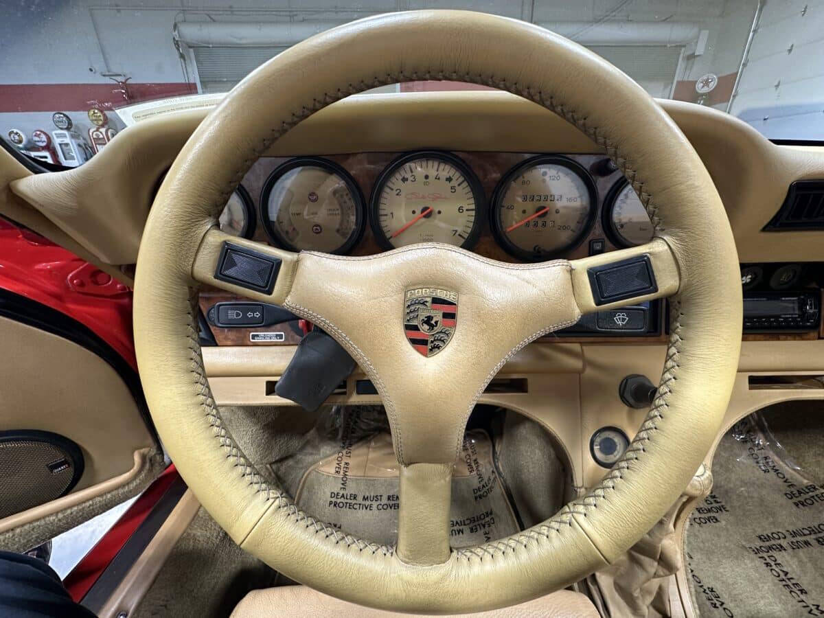 1985 Porsche 930 13