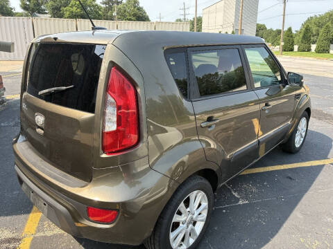 2013 Kia Soul +