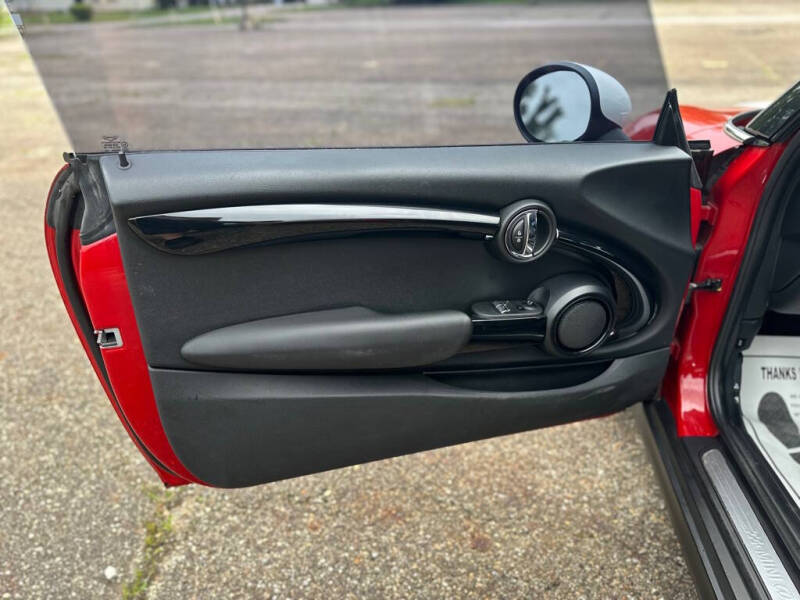 2016 MINI Cooper S - Photo 18