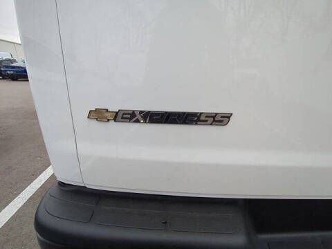 2025 Chevrolet Express 2500