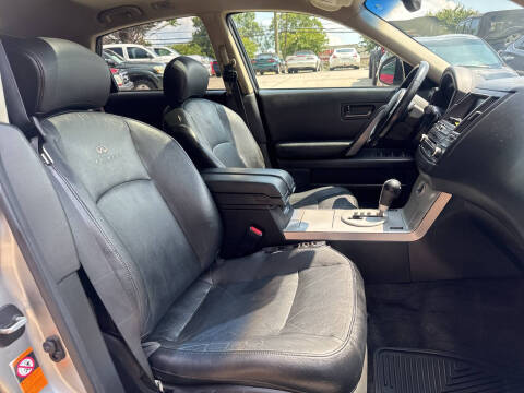2004 Infiniti FX45