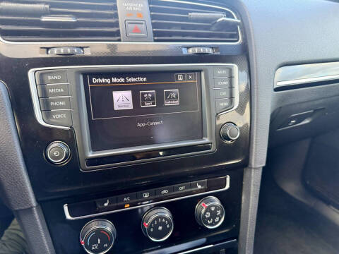 2016 Volkswagen Golf GTI S