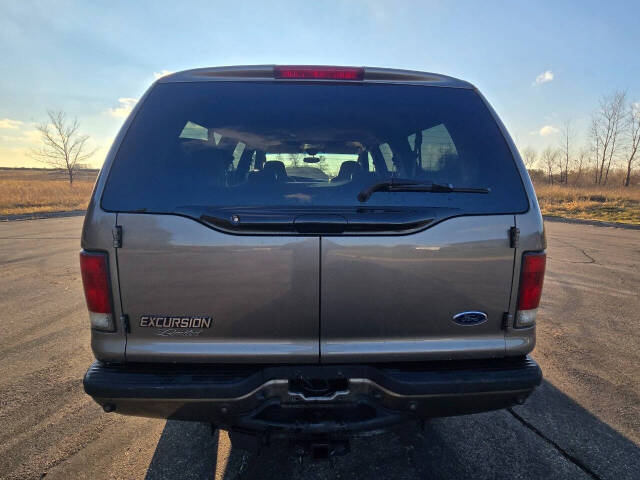 2004 Ford Excursion for sale at Dedicated Auto Sales Inc in Elk River, MN