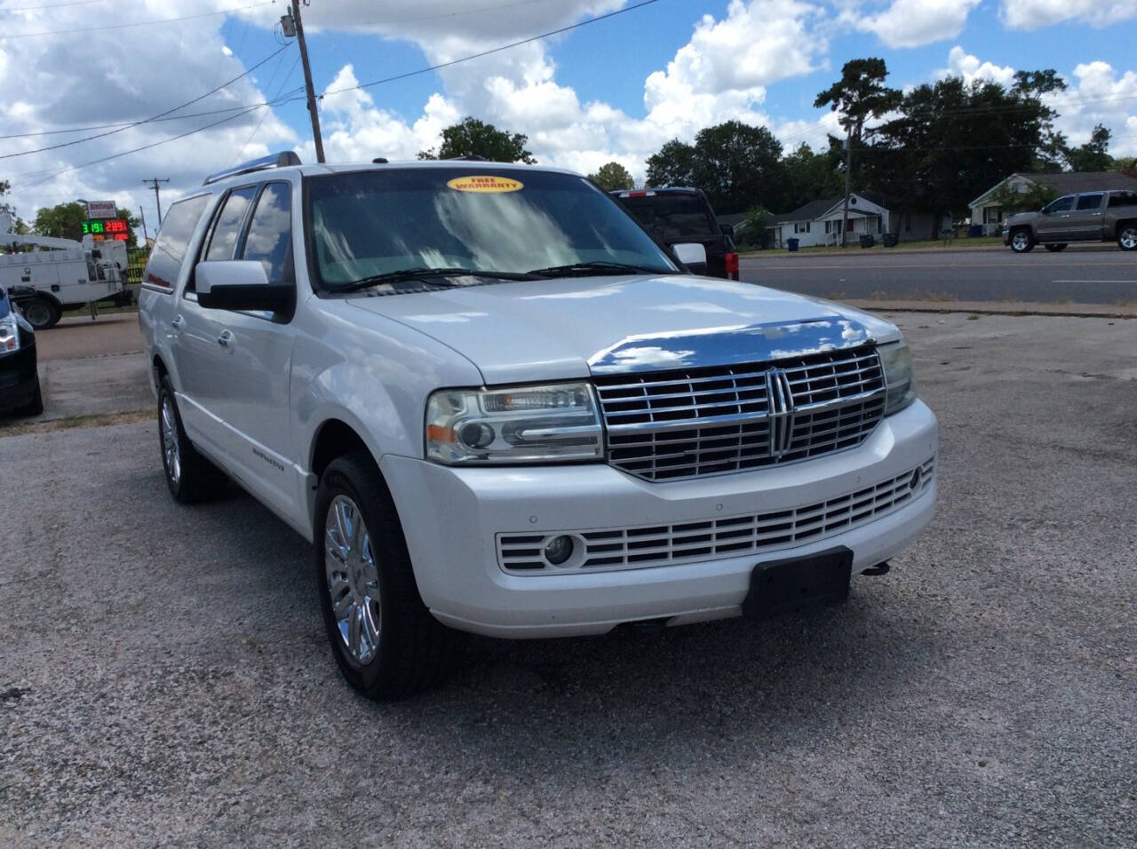 2010 Lincoln Navigator L for sale at SPRINGTIME MOTORS in Huntsville, TX