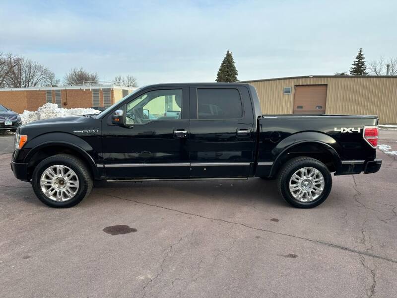 Used 2009 Ford F-150 Platinum with VIN 1FTPW14VX9FB33402 for sale in Windom, Minnesota