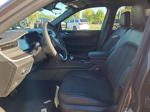 2025 Jeep Grand Cherokee L Altitude X