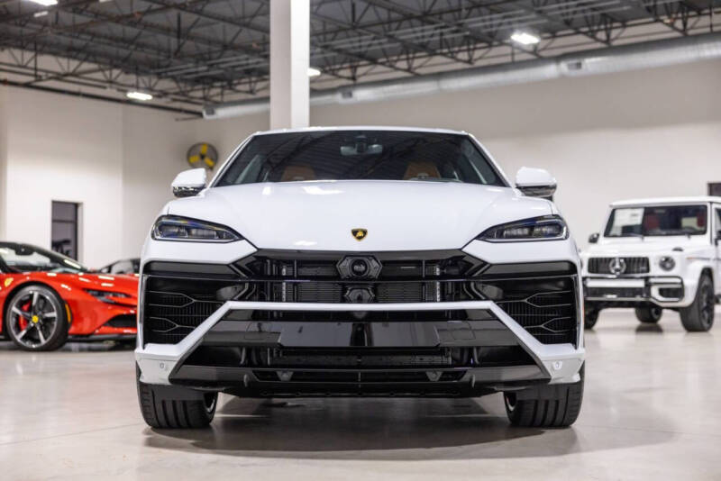 2025 Lamborghini Urus SE