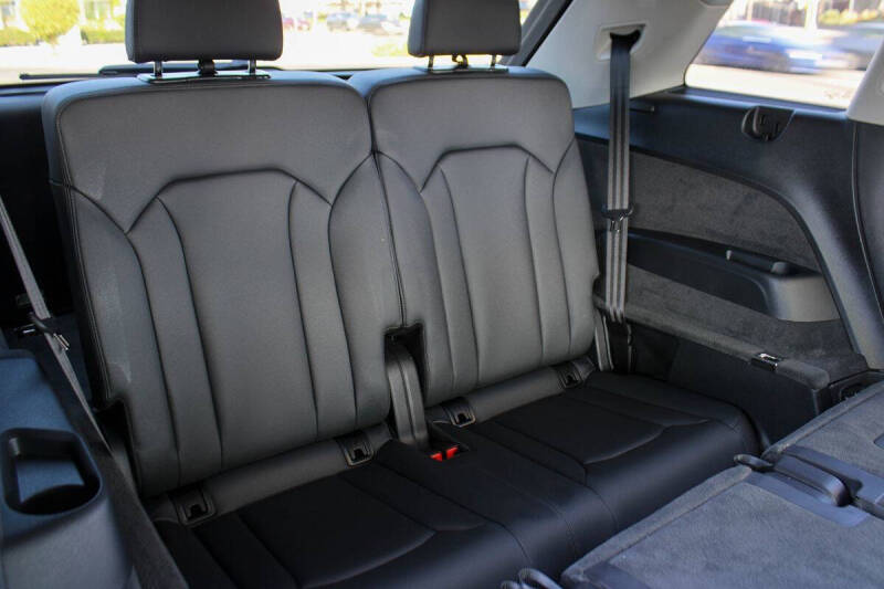 2023 Audi Q7 quattro Prestige 55 TFSI