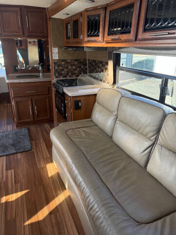 2013 Coachmen RV Concorde 300TS