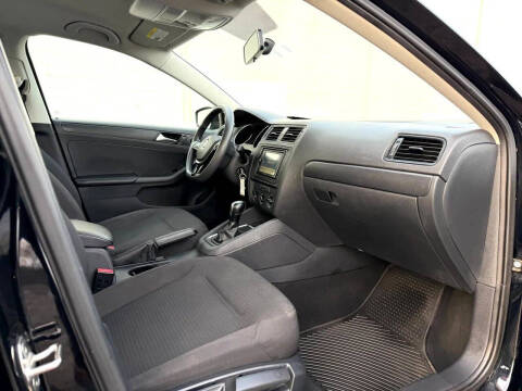 2016 Volkswagen Jetta