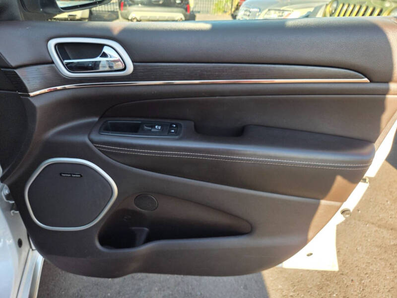 2018 Jeep Grand Cherokee Summit