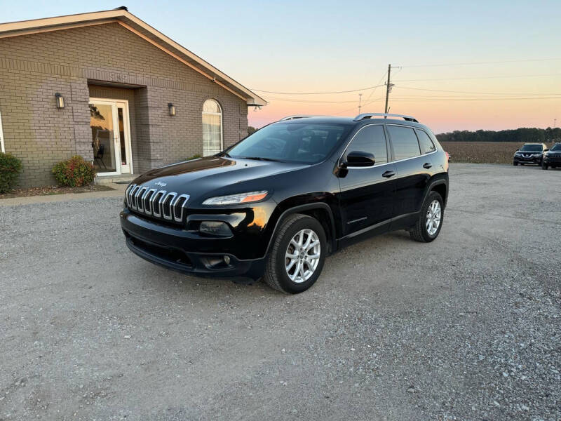 2016 Jeep Cherokee Latitude photo 2