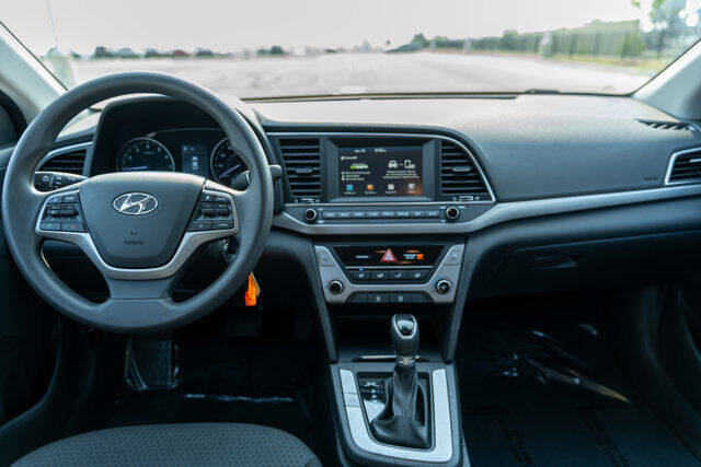 2018 Hyundai Elantra