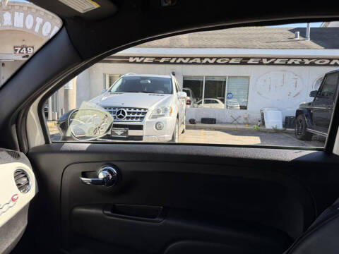 2013 FIAT 500c Abarth