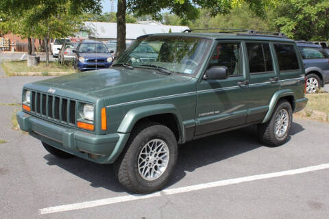 1999 Jeep Cherokee for sale at Auto Bahn Motors in Winchester VA