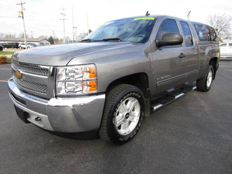 2013 Chevrolet Silverado 1500 for sale at Ideal Auto Sales, Inc. in Waukesha WI