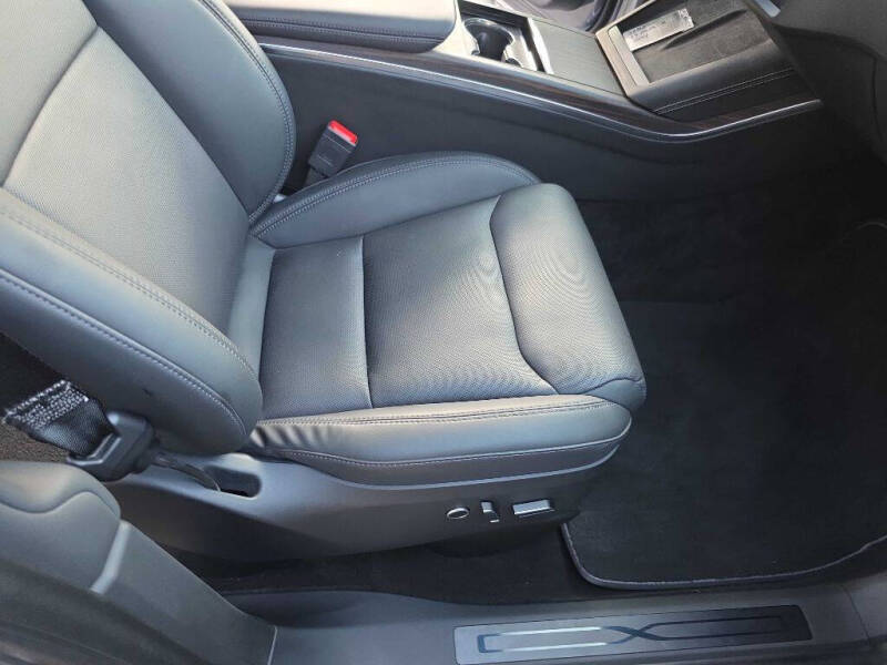 2023 Tesla Model X Standard Range