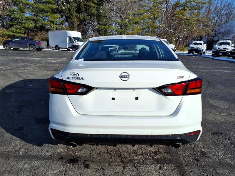 2024 Nissan Altima 2.5 SR