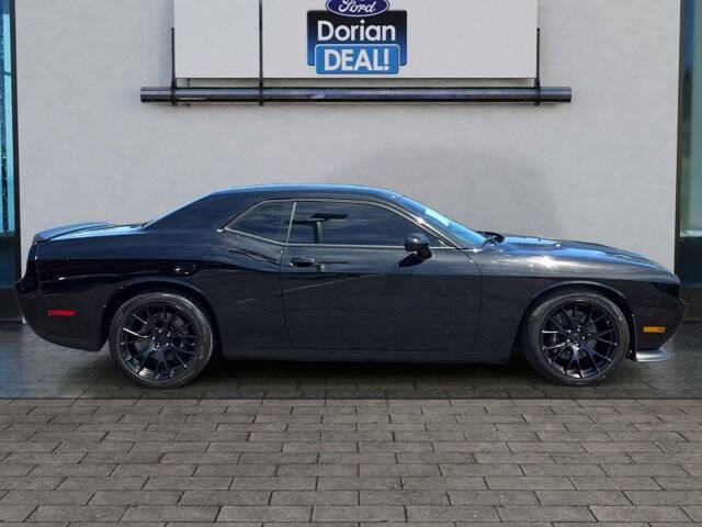 2014 Dodge Challenger SRT8 Core