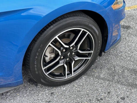 2021 Ford Mustang EcoBoost