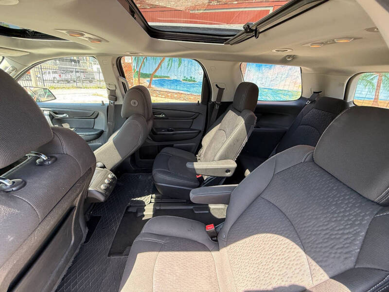2016 GMC Acadia SLE-2