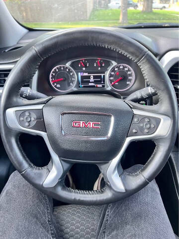 2017 GMC Acadia SLE-2