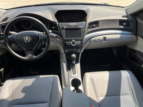2017 Acura ILX w/Premium