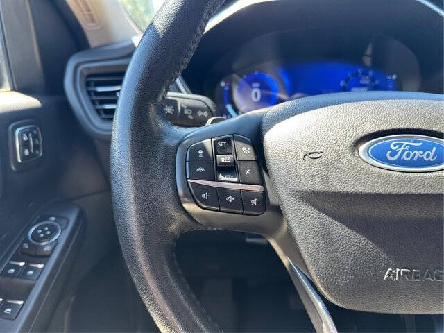 2020 Ford Escape Titanium